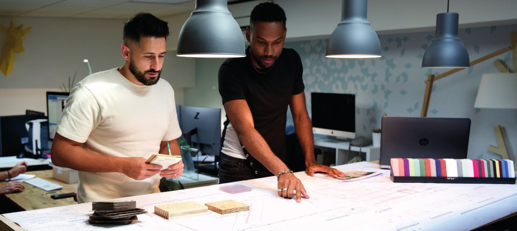 Équipe retail GALIS au travail