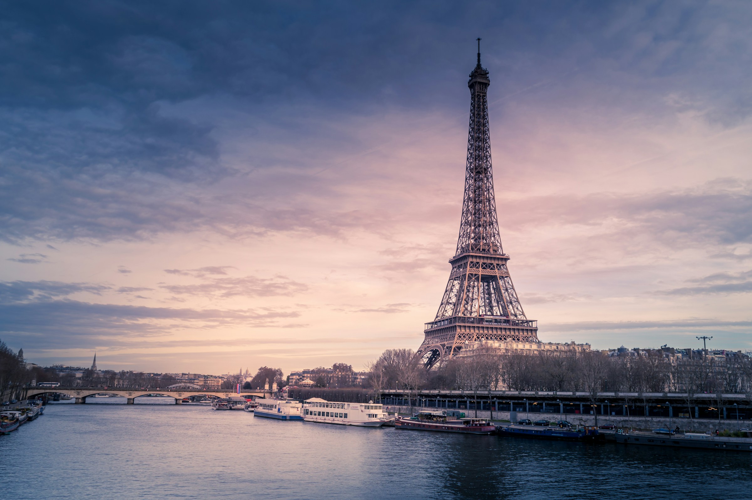 Tour Eiffel — bureau GALIS Paris
